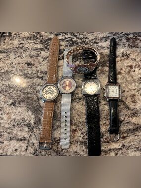 ❤️4 for $25❤️ Mixed Lot of Five Wrist Watches for women